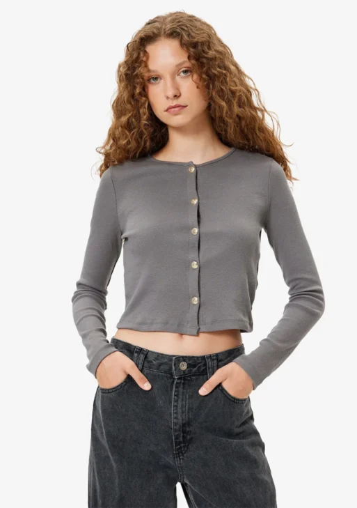 Flutter Sleeve Top